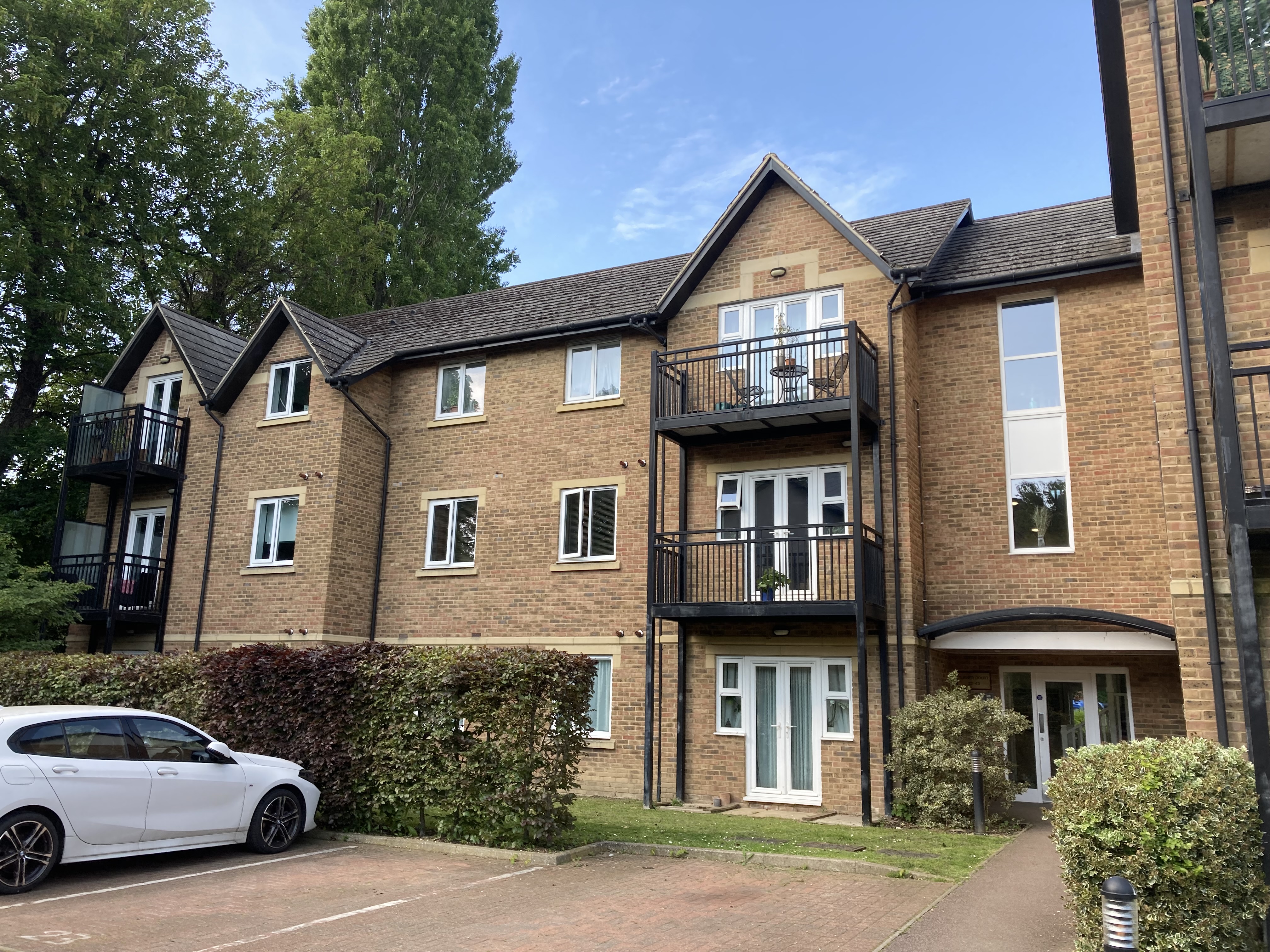 Watford Community Housing acquires over 500 homes from Notting Hill Genesis